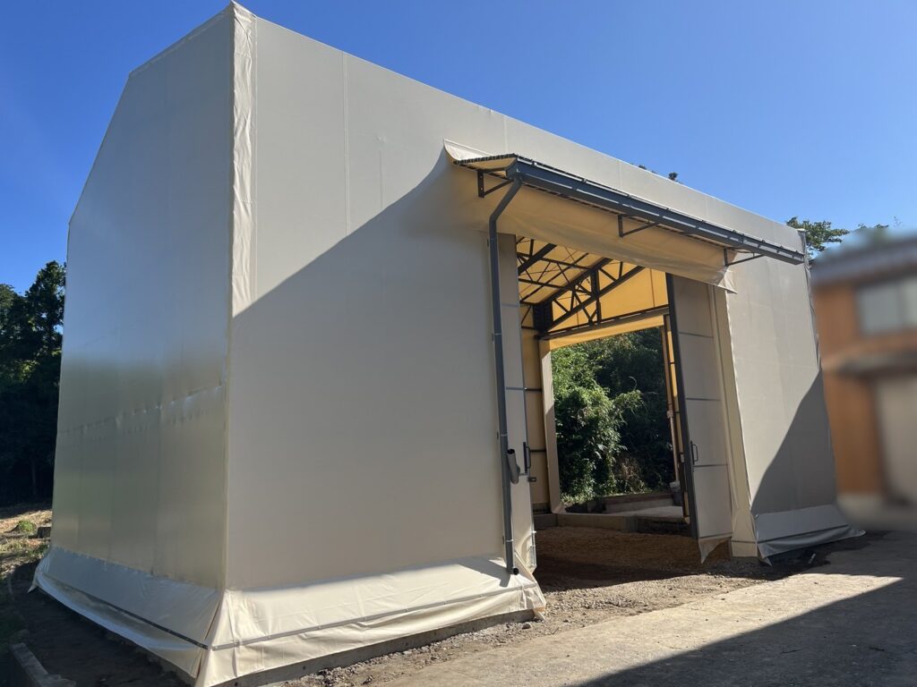 資材保管に最適!石川県でテント倉庫を建設しました!